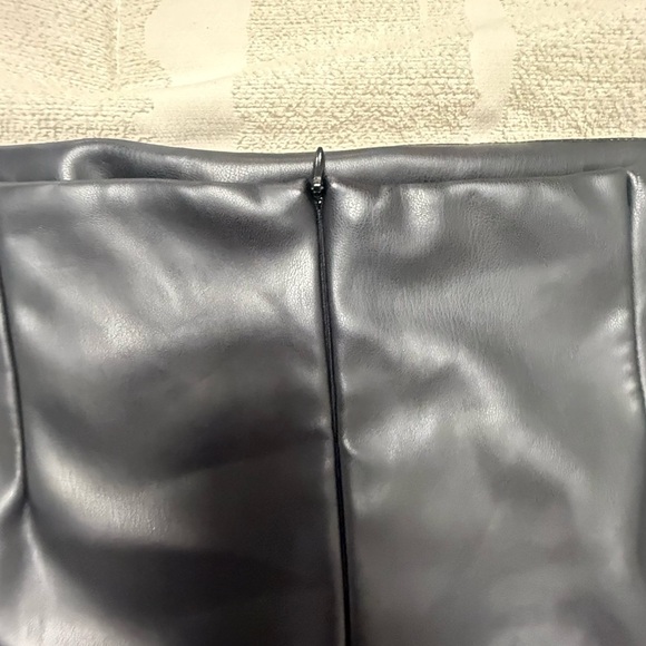 PrettyLittleThing Black Faux Leather Jacket & Mini Skirt Set with Contrast - Picture 10 of 11